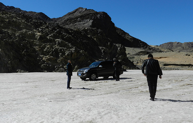 6新聞-12李華清先生出席李華清設計與三胖蛋年度戰(zhàn)略合作啟動儀式新聞_03-05